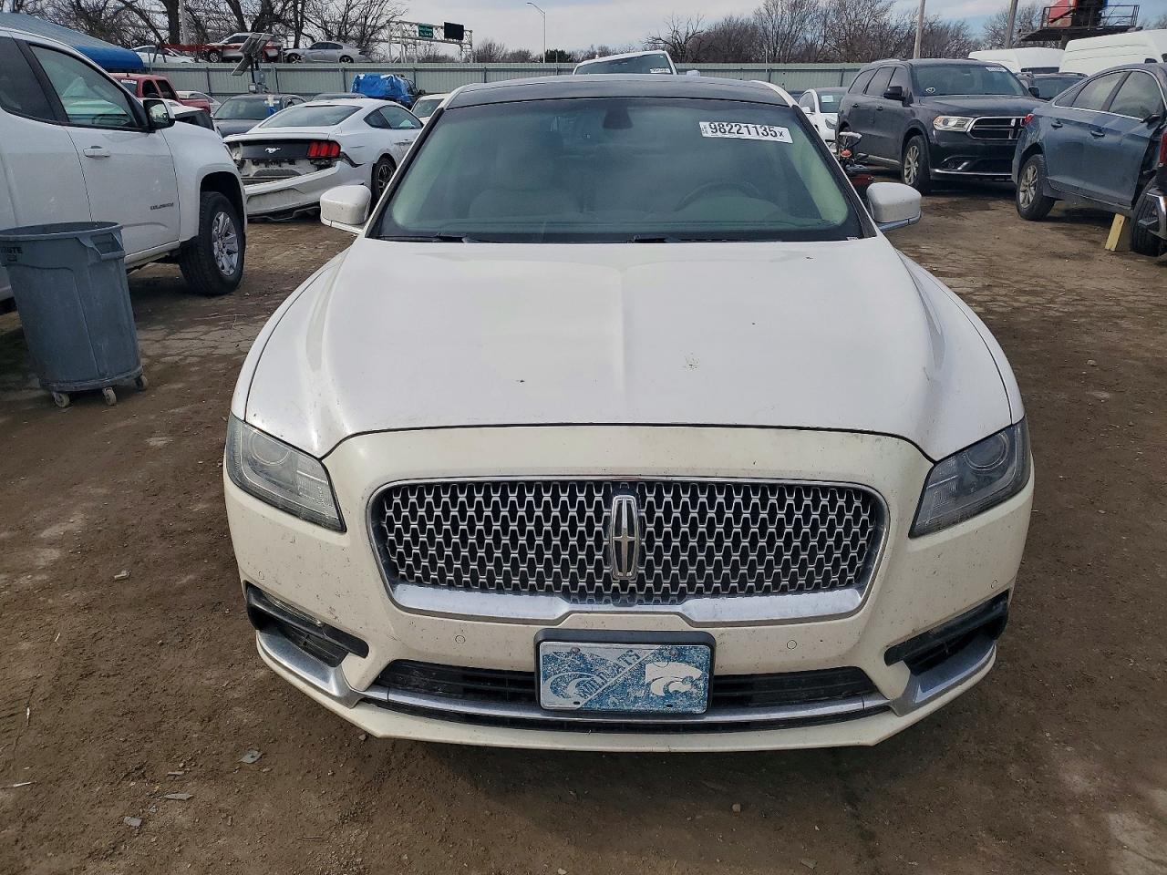 2017 LINCOLN CONTINENTAL SELECT photo 13