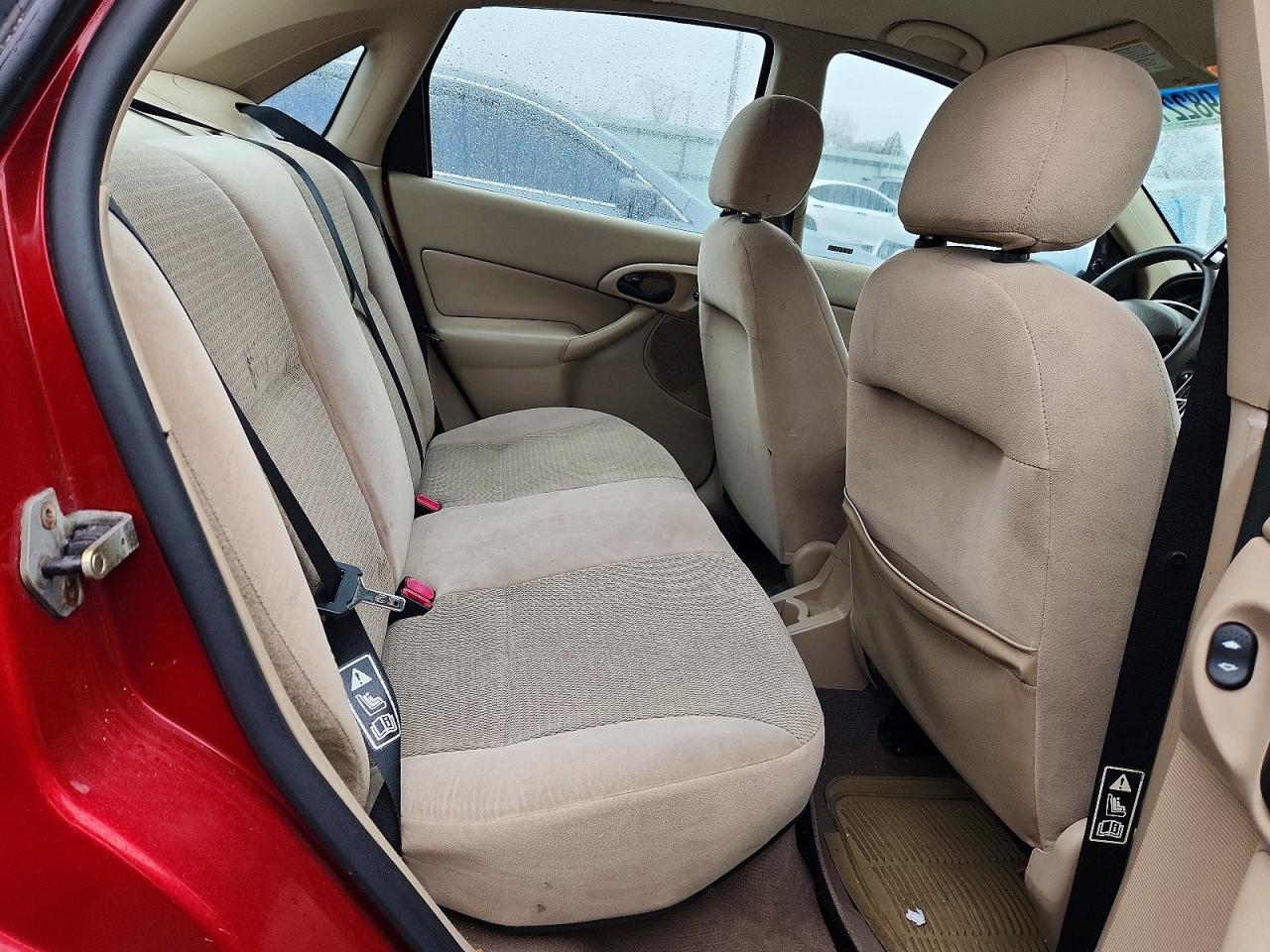 2003 FORD FOCUS SE photo 10