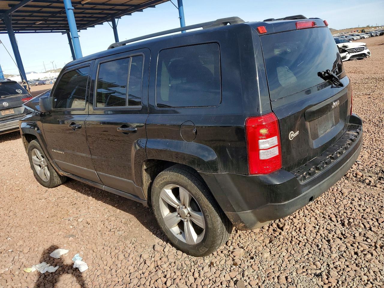 2017 JEEP PATRIOT LATITUDE photo 2