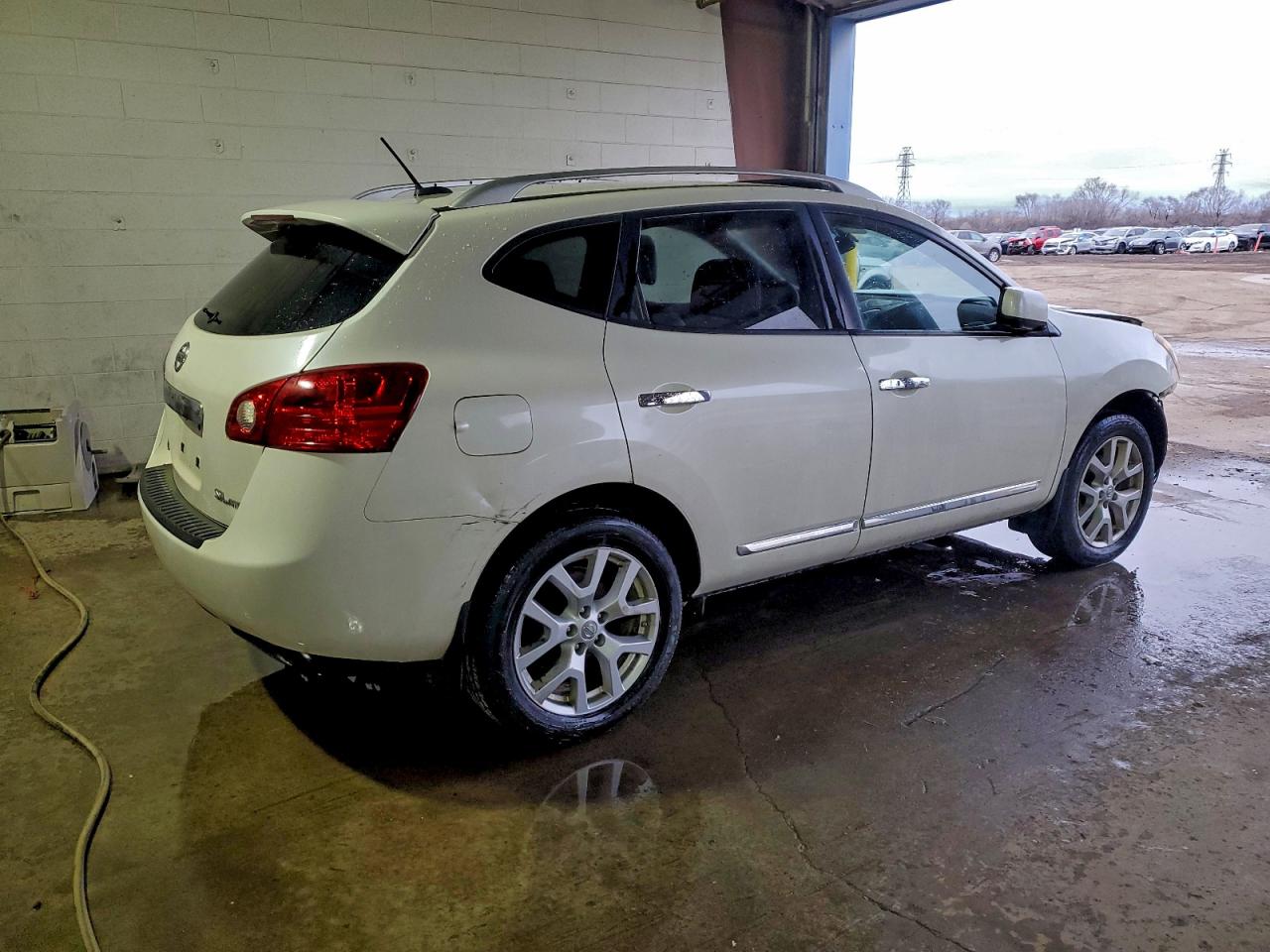 2013 NISSAN ROGUE S photo 3