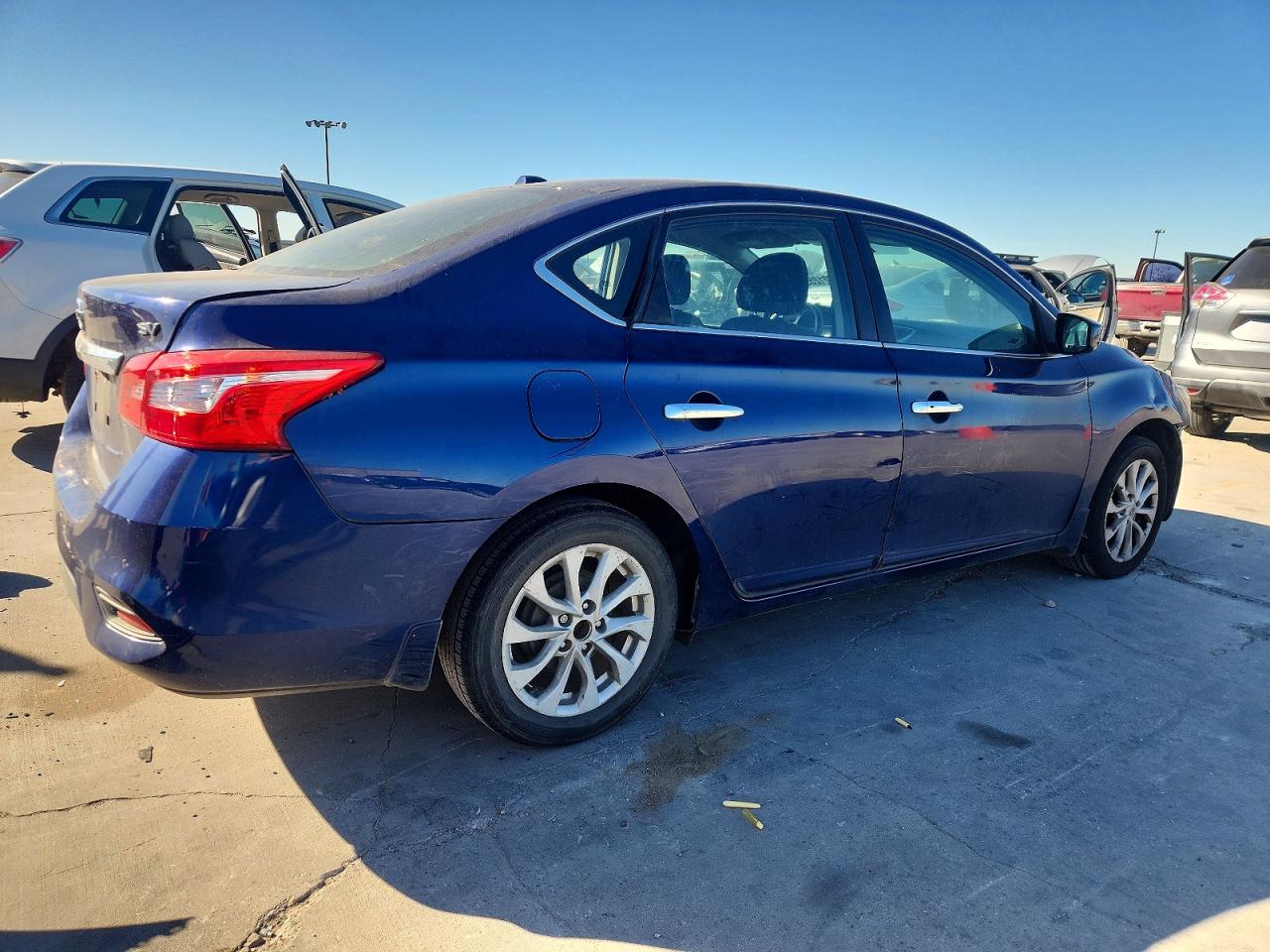 2018 NISSAN SENTRA SV photo 3