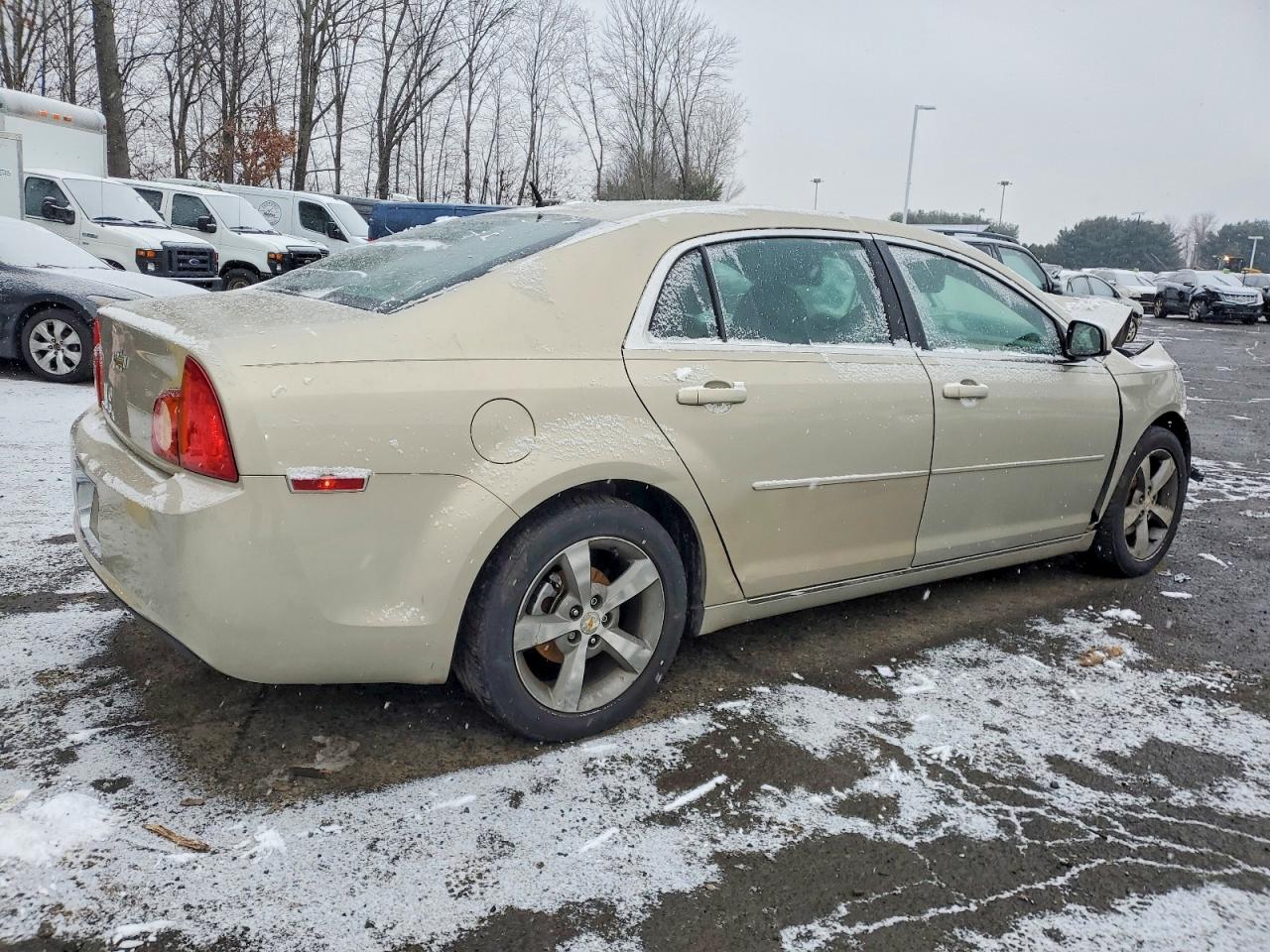 2011 CHEVROLET MALIBU 1LT photo 3