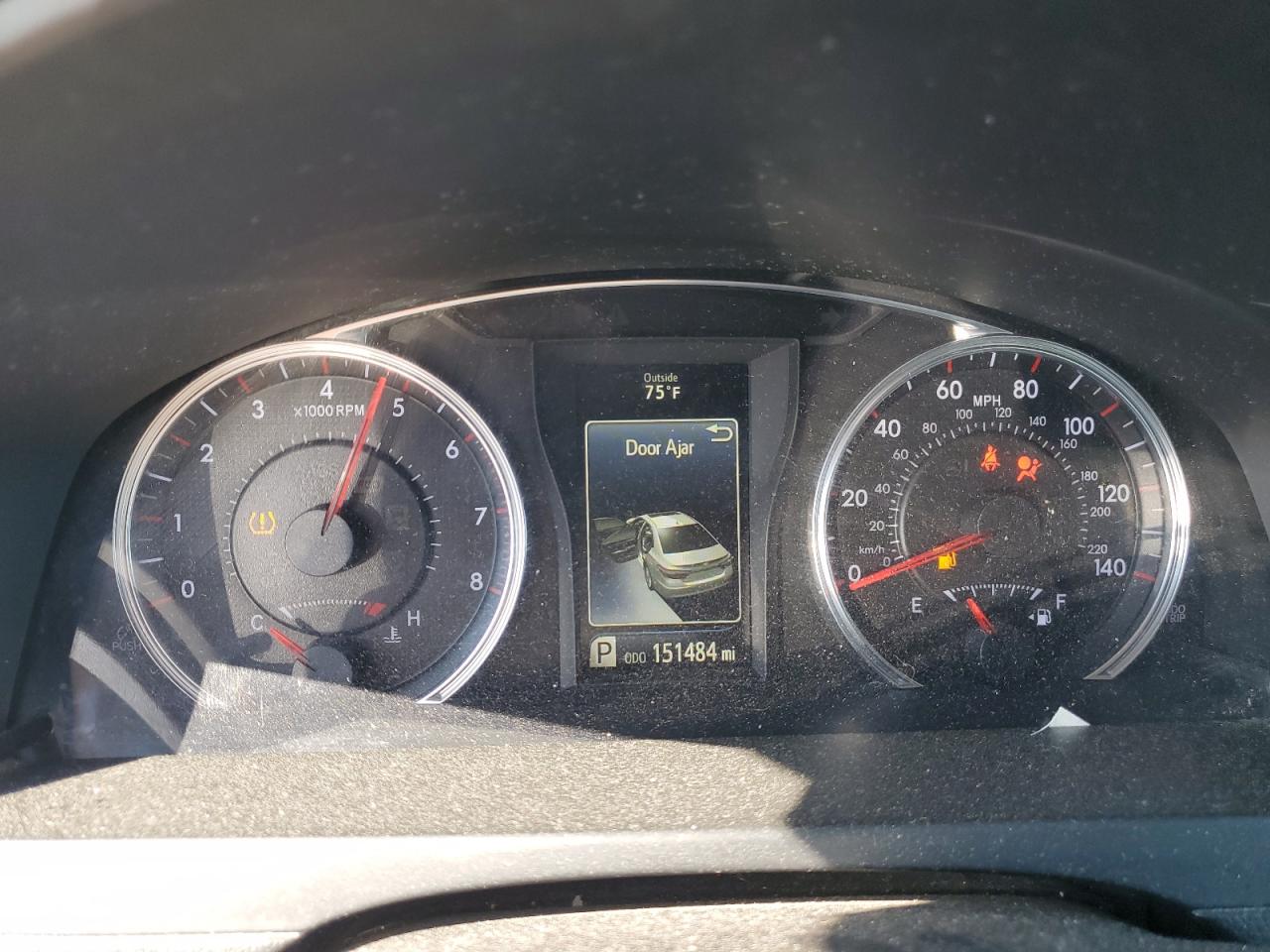2017 TOYOTA CAMRY LE photo 9