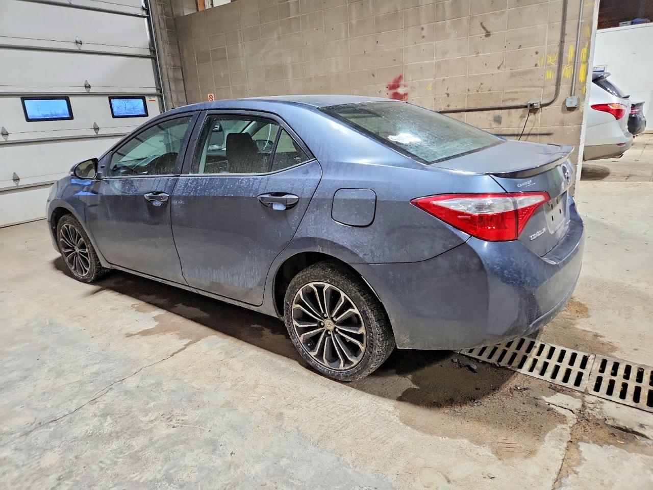 2014 TOYOTA COROLLA L photo 2