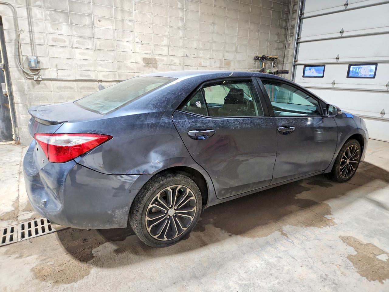 2014 TOYOTA COROLLA L photo 3