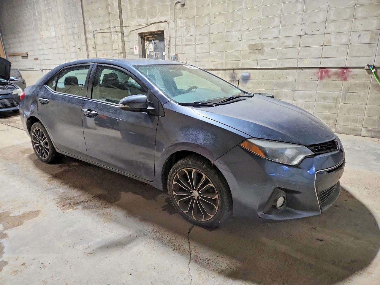 2014 TOYOTA COROLLA L photo 4