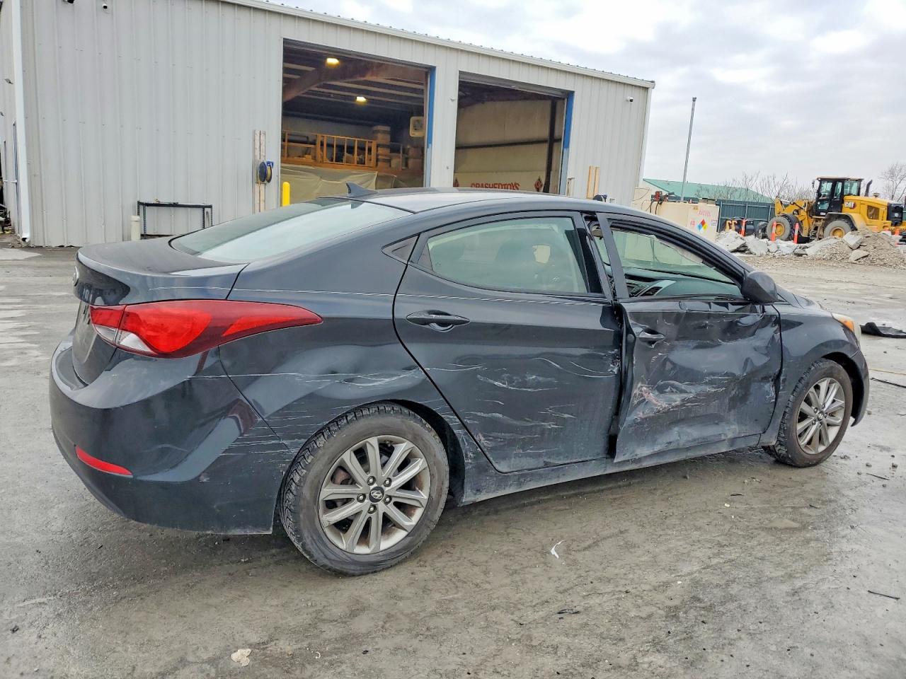 2014 HYUNDAI ELANTRA SE photo 3
