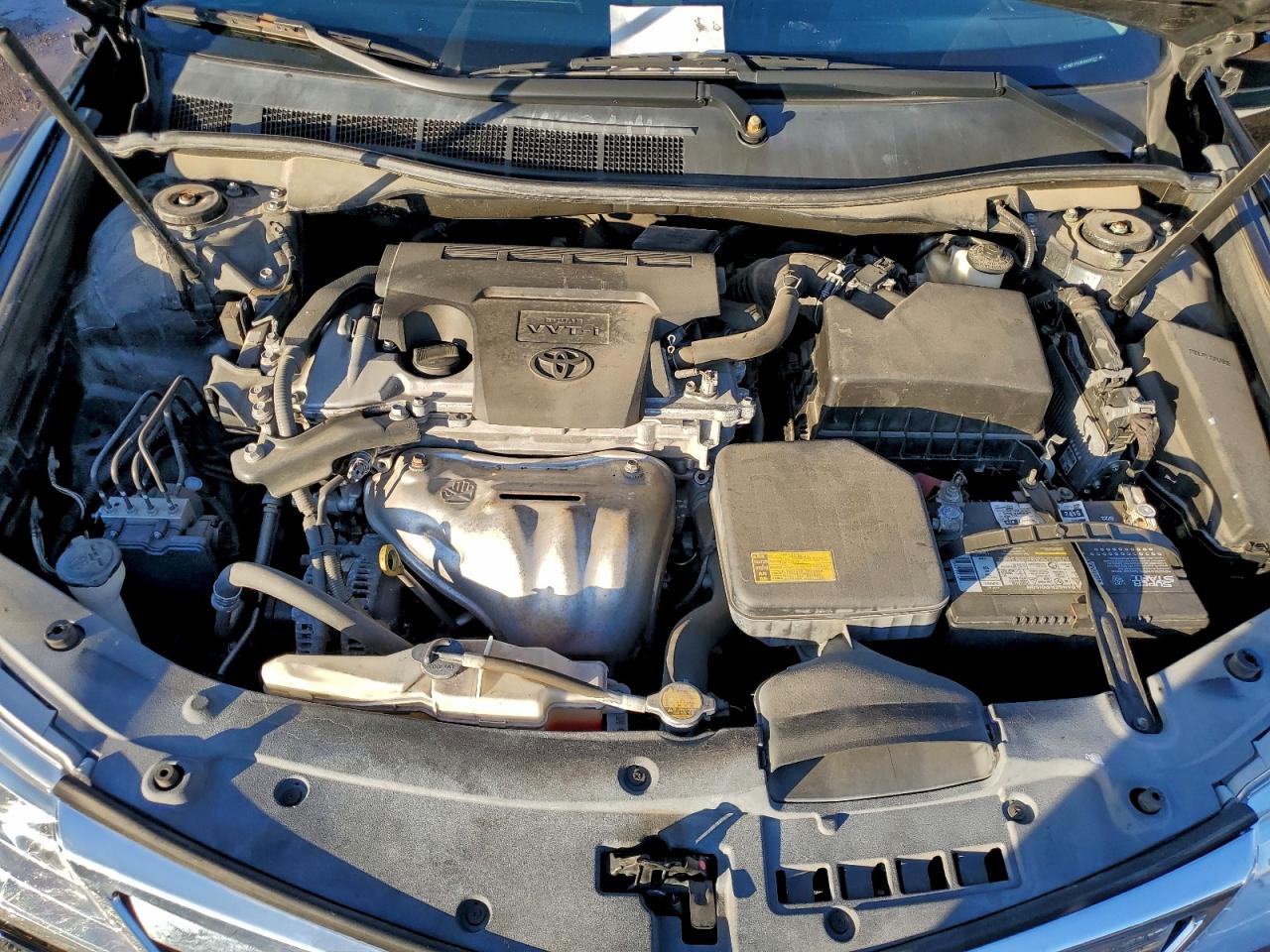 2014 TOYOTA CAMRY L photo 11