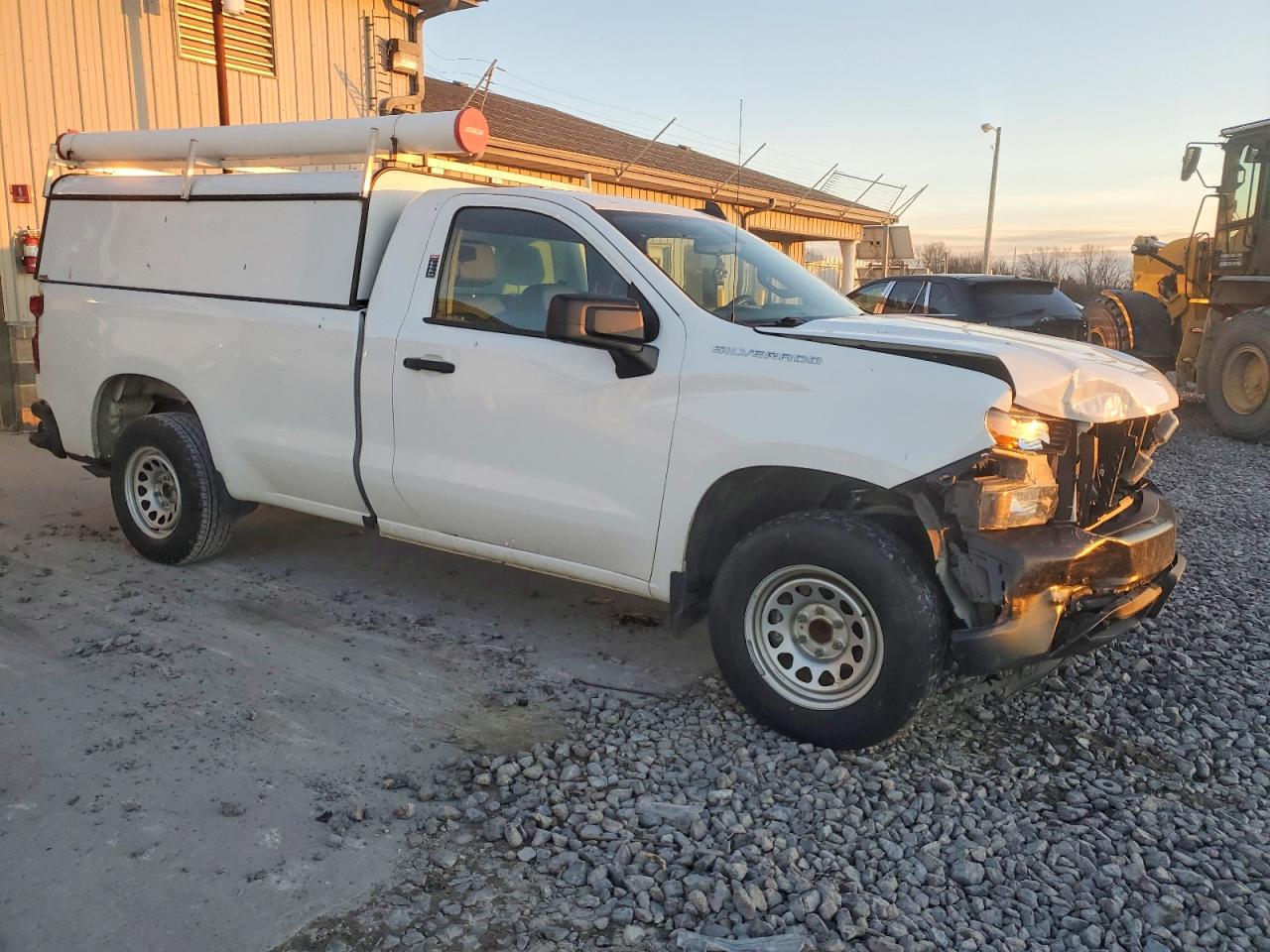 2021 CHEVROLET SILVERADO C1500 photo 4