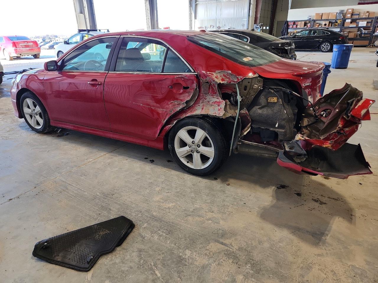 2011 TOYOTA CAMRY BASE photo 2