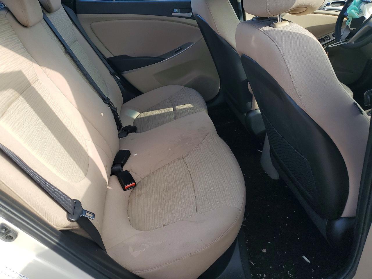 2016 HYUNDAI ACCENT SE photo 10