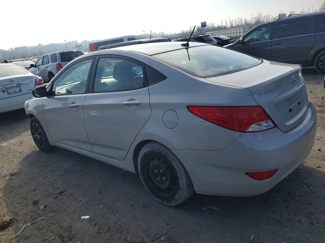 2016 HYUNDAI ACCENT SE photo 2