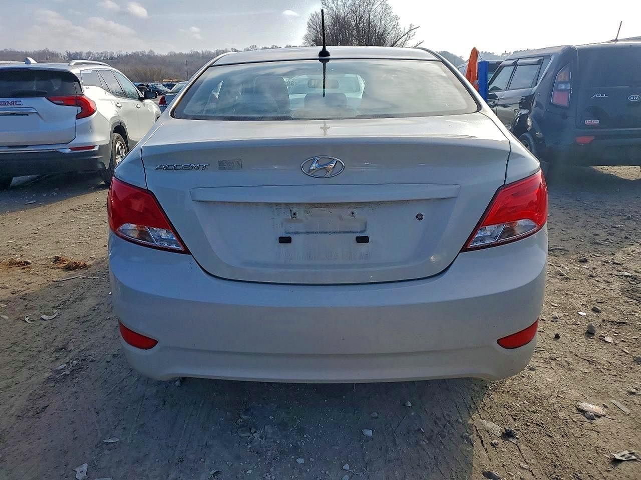 2016 HYUNDAI ACCENT SE photo 6