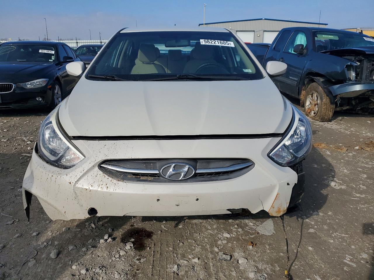 2016 HYUNDAI ACCENT SE photo 5