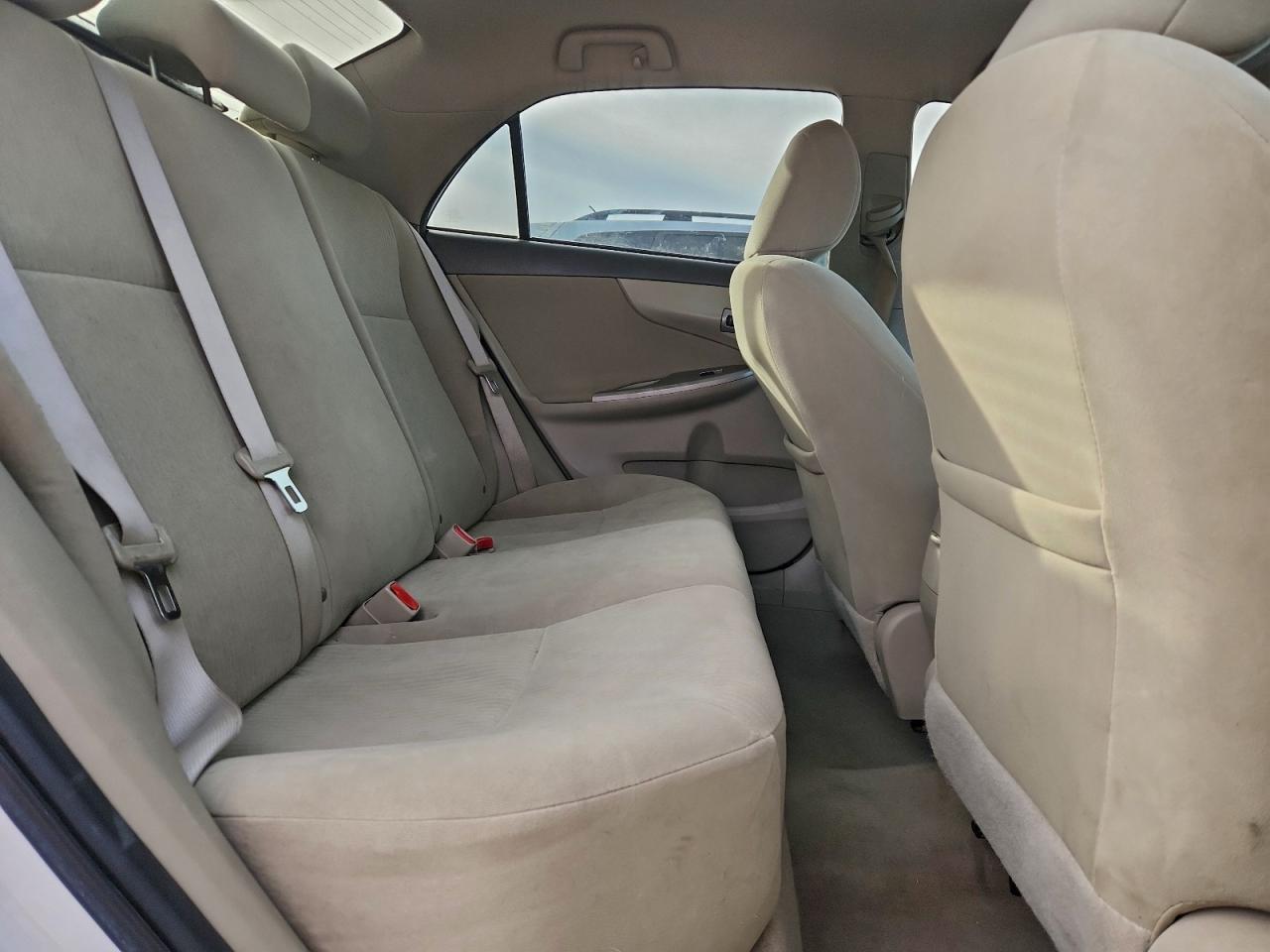 2010 TOYOTA COROLLA BASE photo 10