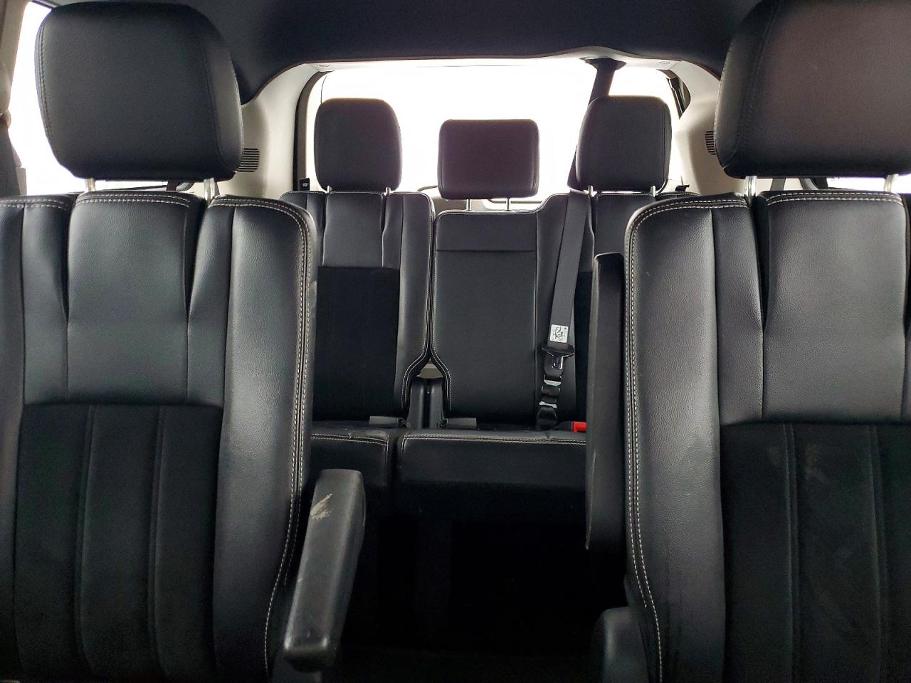 2015 DODGE GRAND CARAVAN SE photo 10