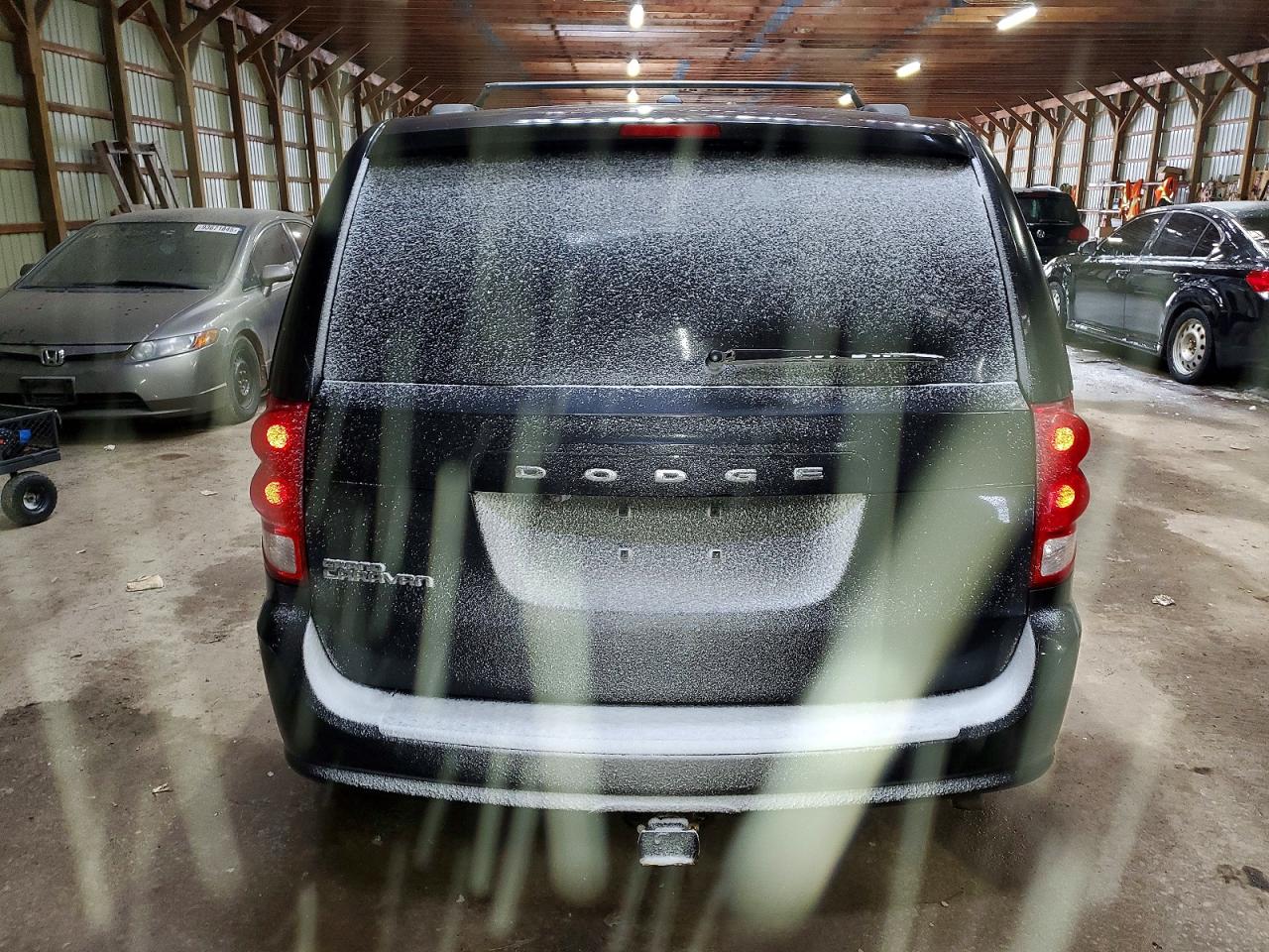 2015 DODGE GRAND CARAVAN SE photo 6