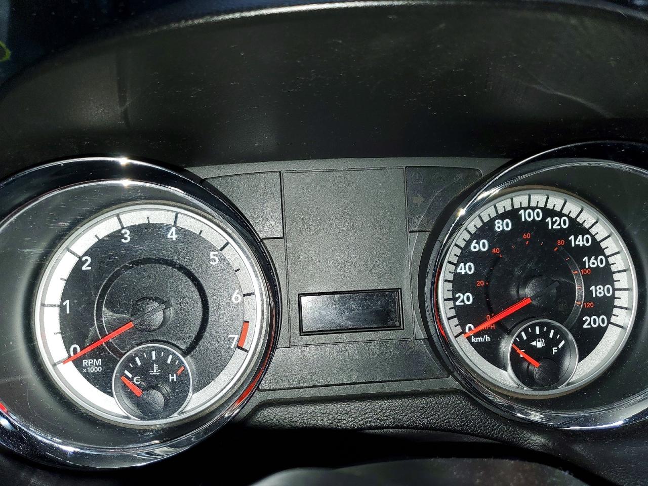 2015 DODGE GRAND CARAVAN SE photo 9