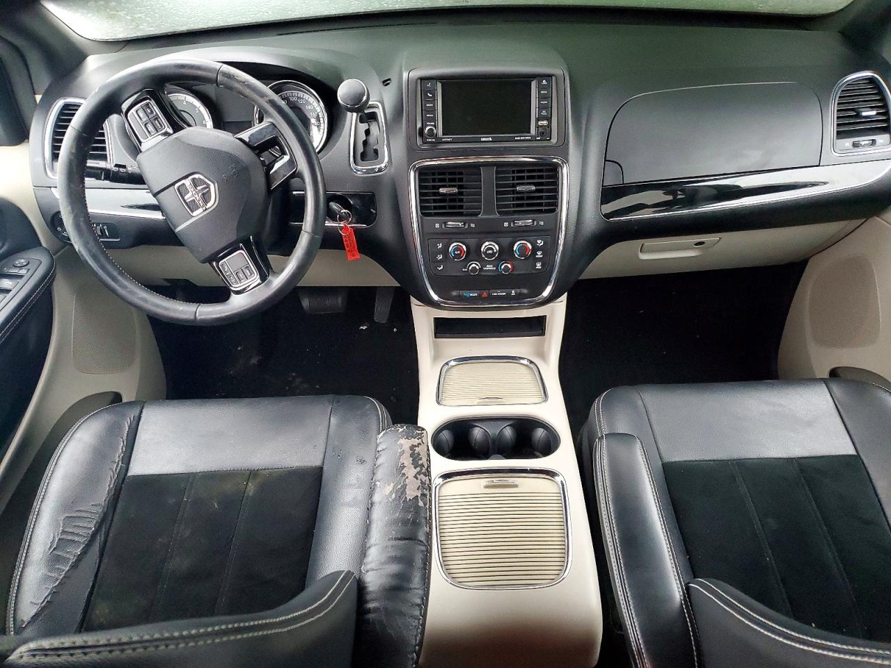 2015 DODGE GRAND CARAVAN SE photo 8