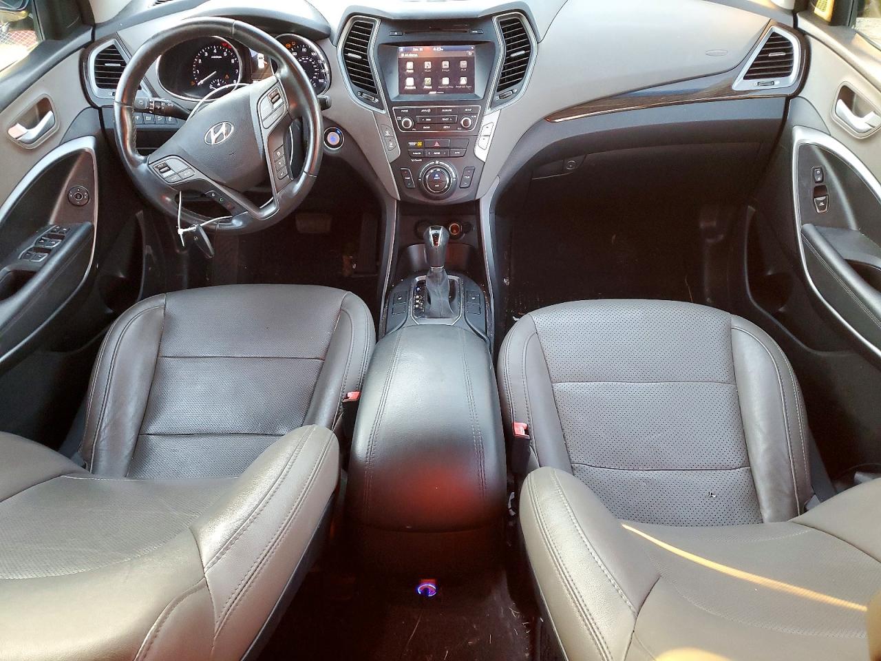 2017 HYUNDAI SANTA FE SPORT photo 8