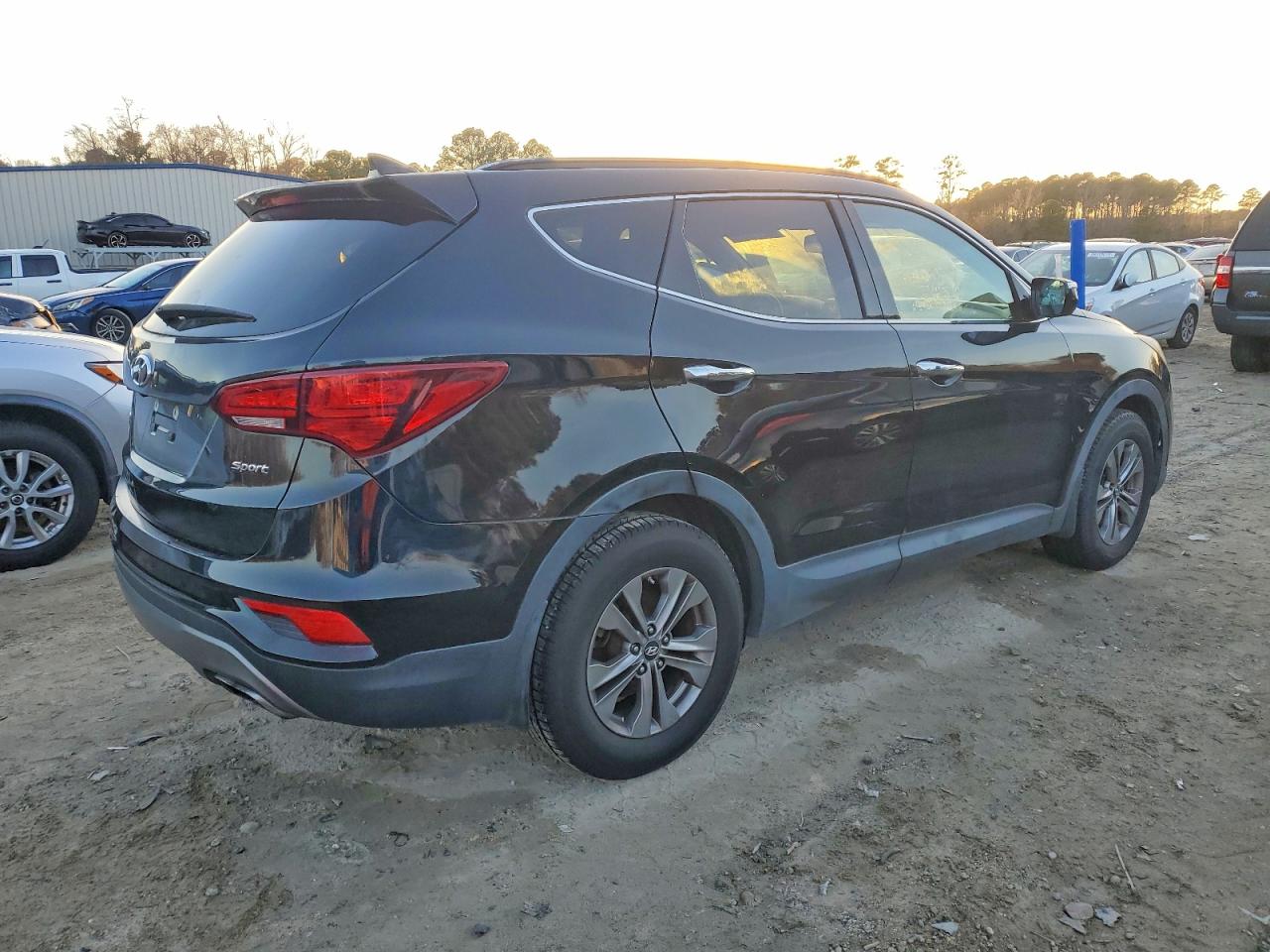 2017 HYUNDAI SANTA FE SPORT photo 3