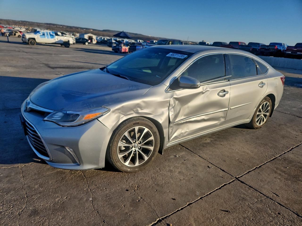 2016 TOYOTA AVALON