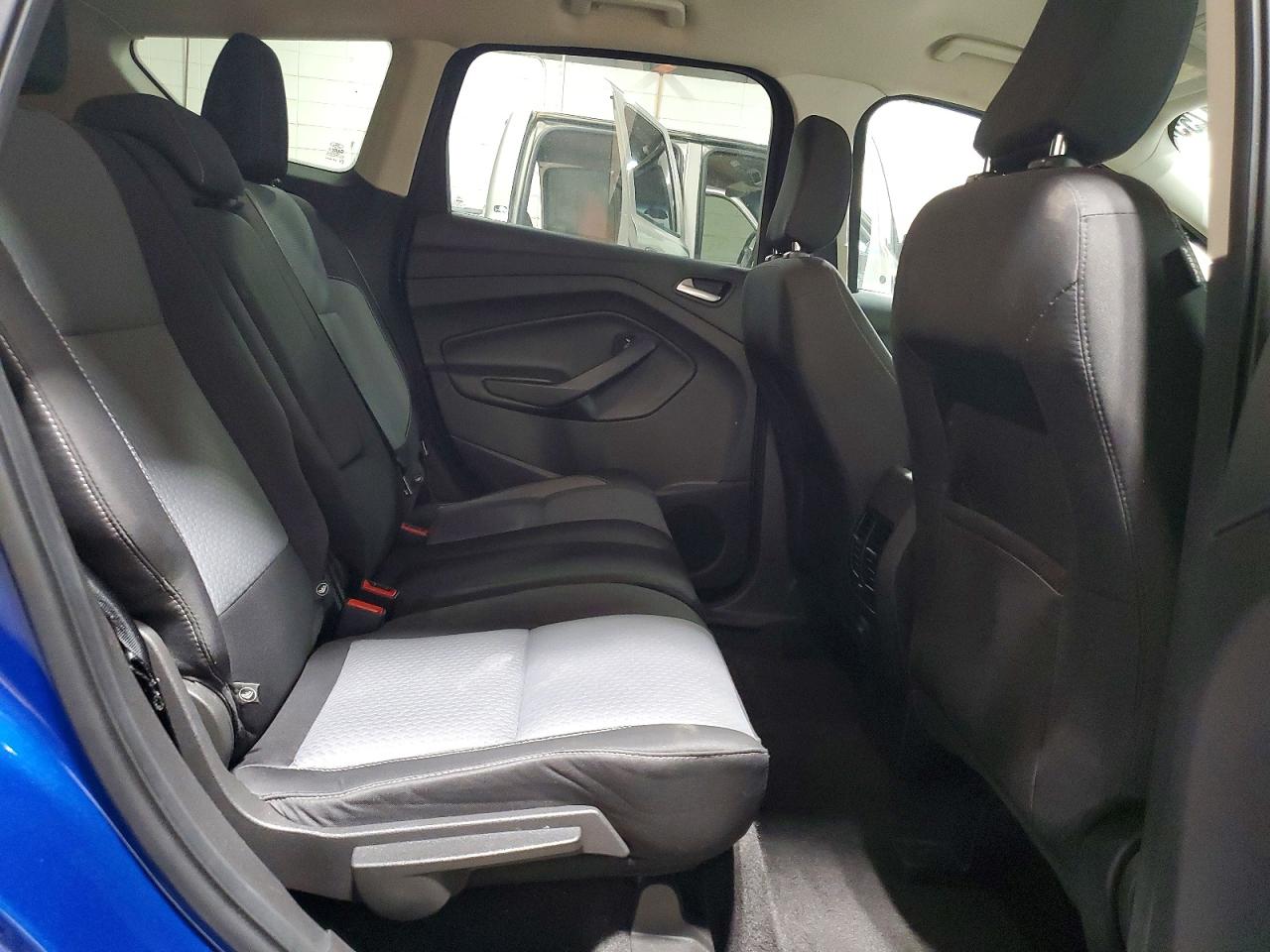 2018 FORD ESCAPE SE photo 11