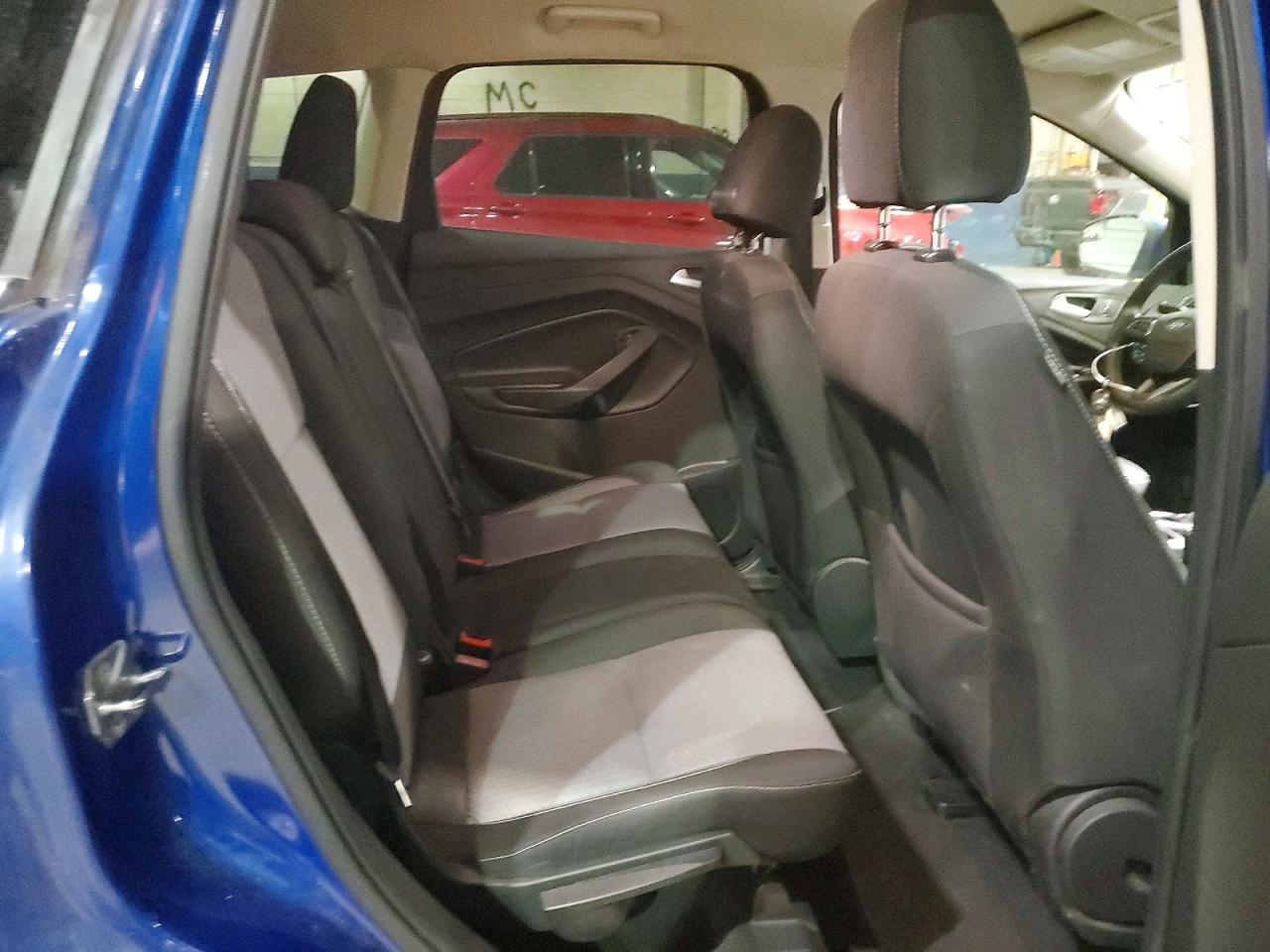 2017 FORD ESCAPE SE photo 11
