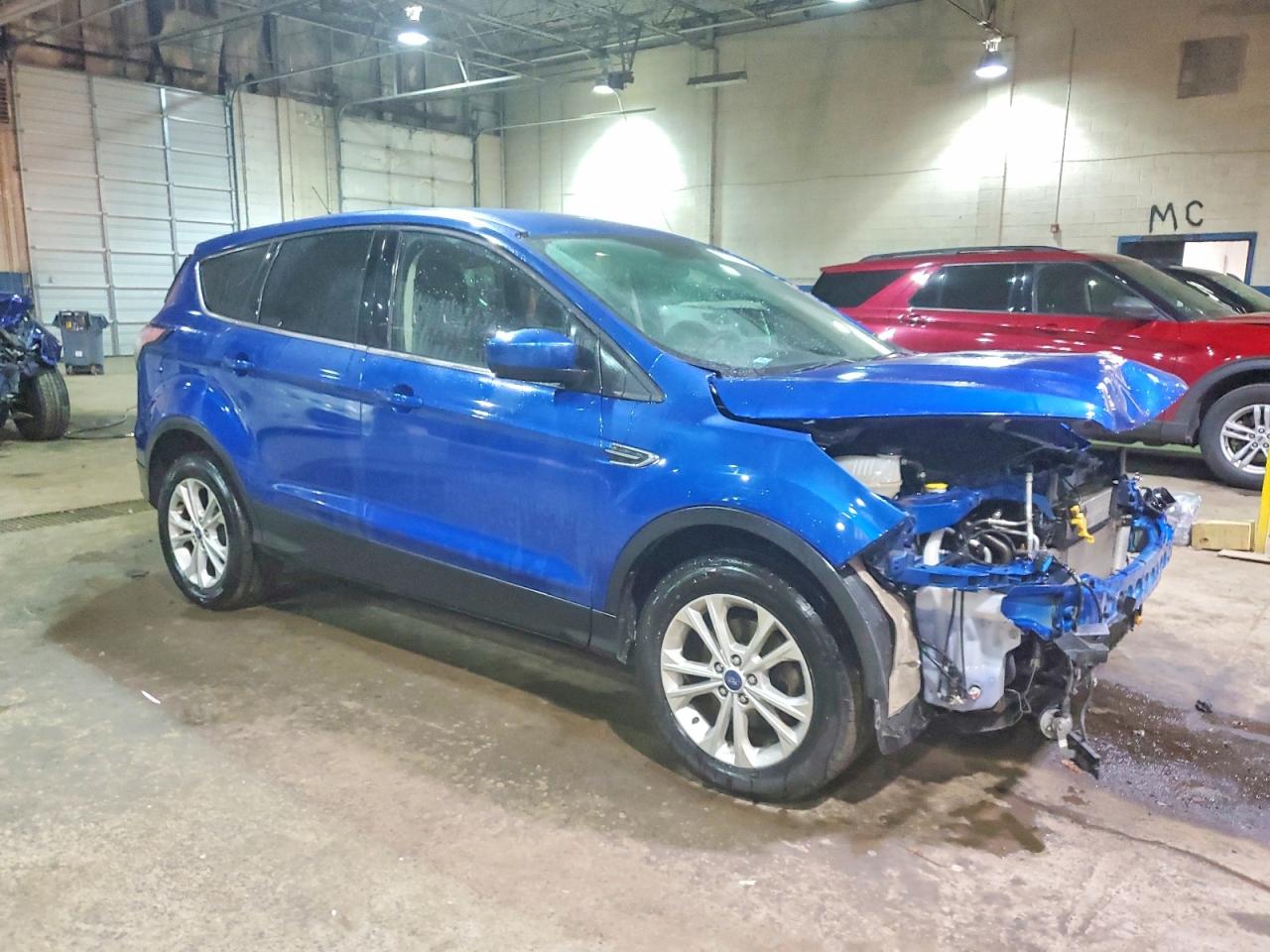 2017 FORD ESCAPE SE photo 4