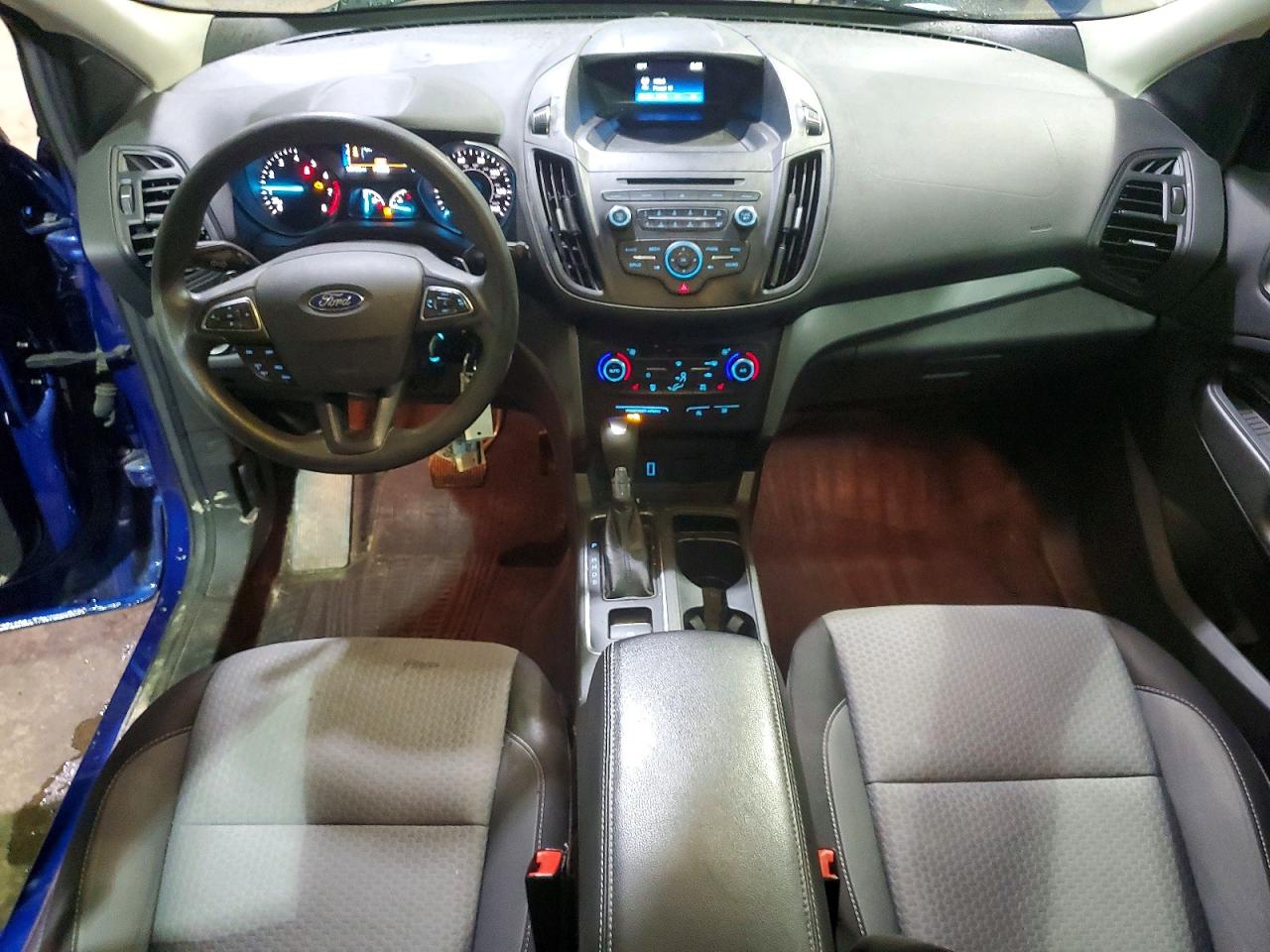 2017 FORD ESCAPE SE photo 8