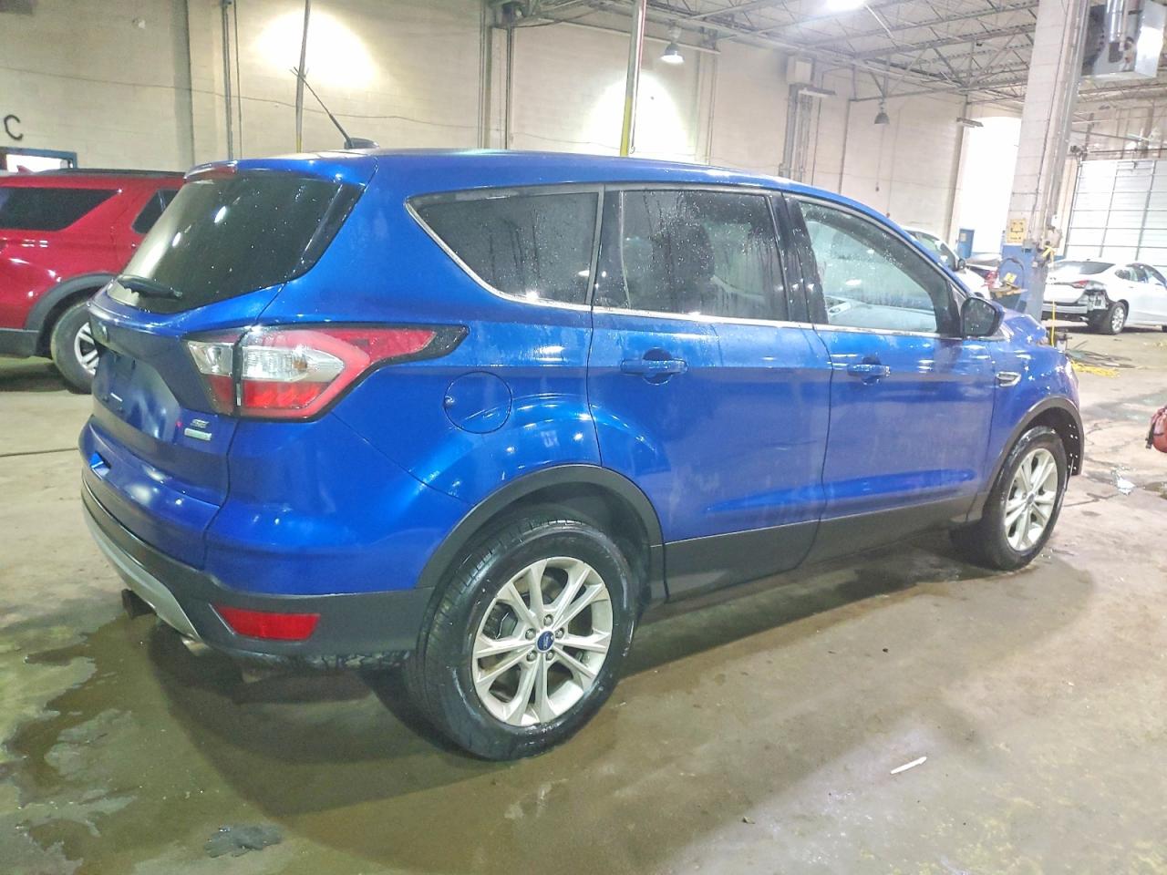 2017 FORD ESCAPE SE photo 3