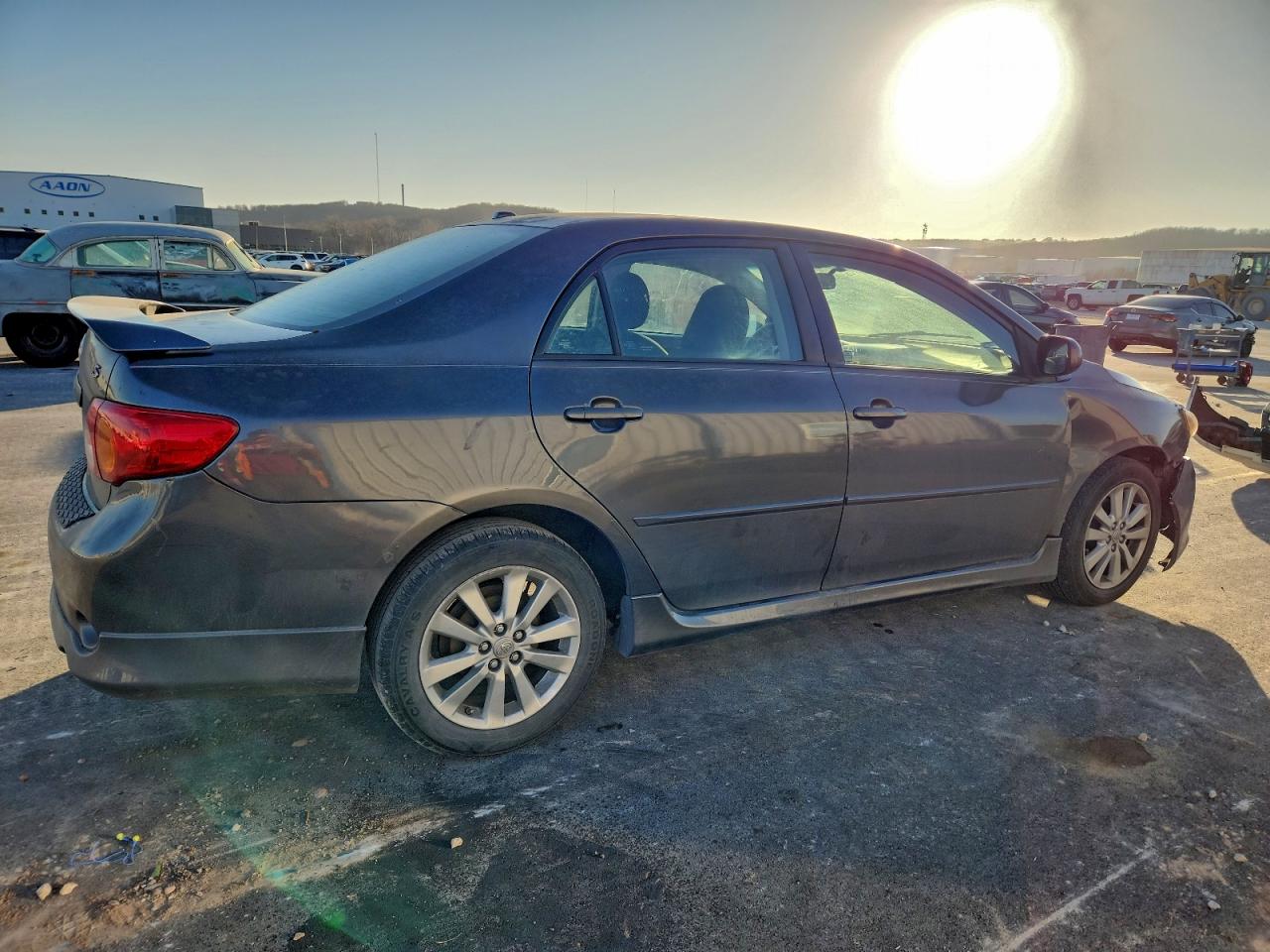 2010 TOYOTA COROLLA BASE photo 3