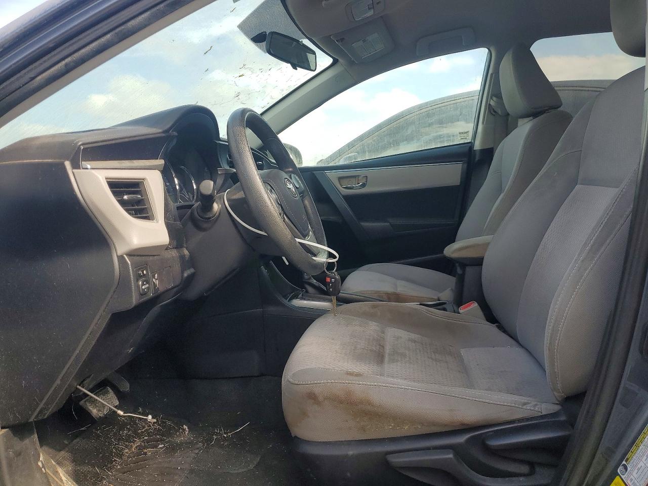 2014 TOYOTA COROLLA L photo 7
