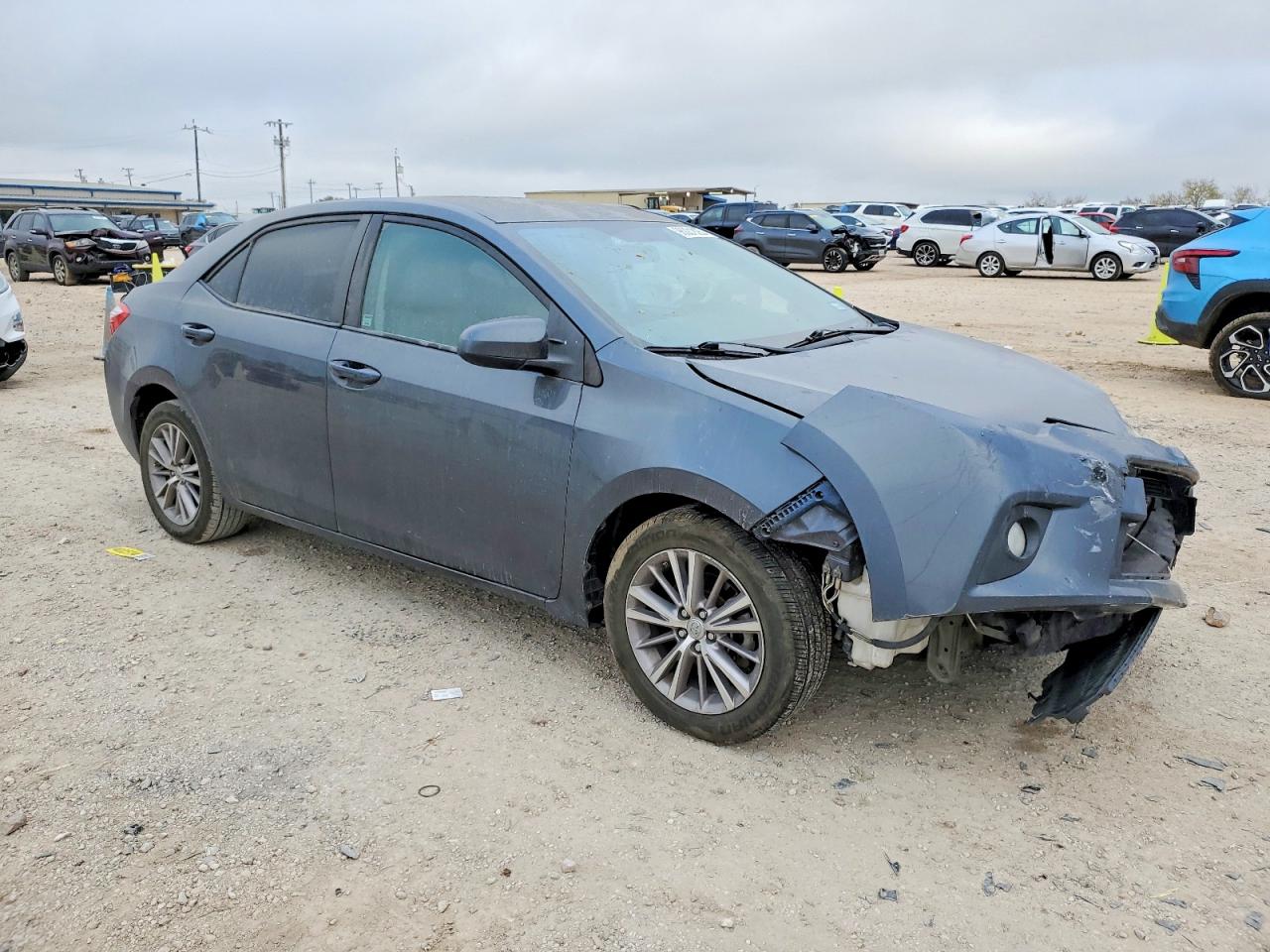 2014 TOYOTA COROLLA L photo 4