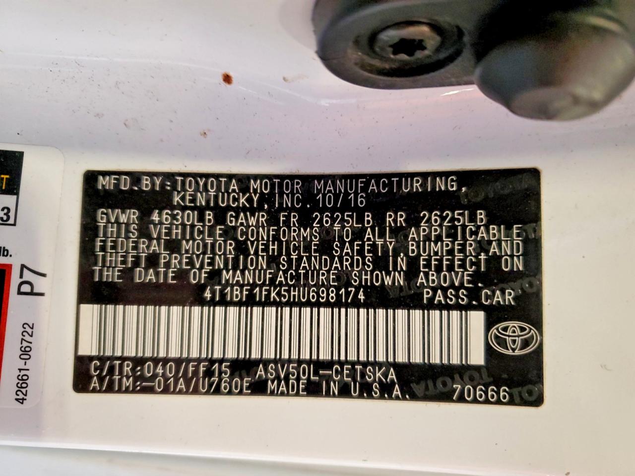 2017 TOYOTA CAMRY LE photo 12