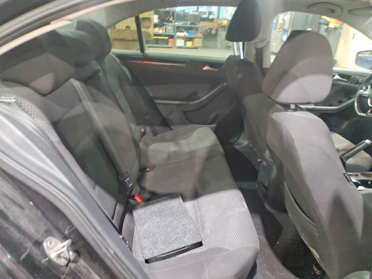 2016 VOLKSWAGEN JETTA SE photo 10