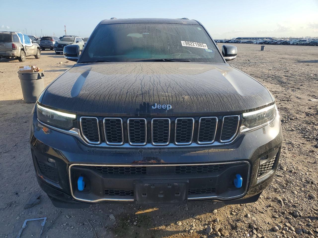 2022 JEEP GRAND CHEROKEE OVERLAND 4XE photo 5