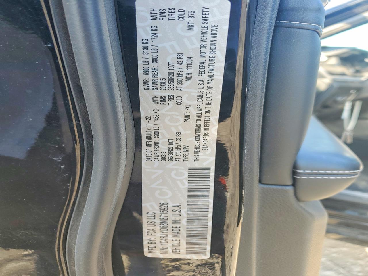 2022 JEEP GRAND CHEROKEE OVERLAND 4XE photo 12