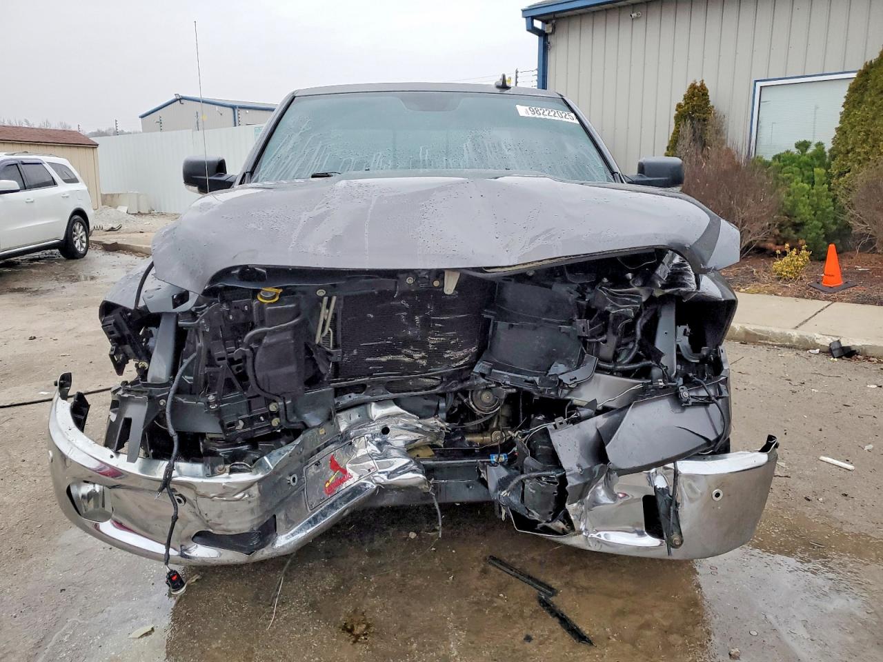 2017 RAM 1500 SLT photo 5