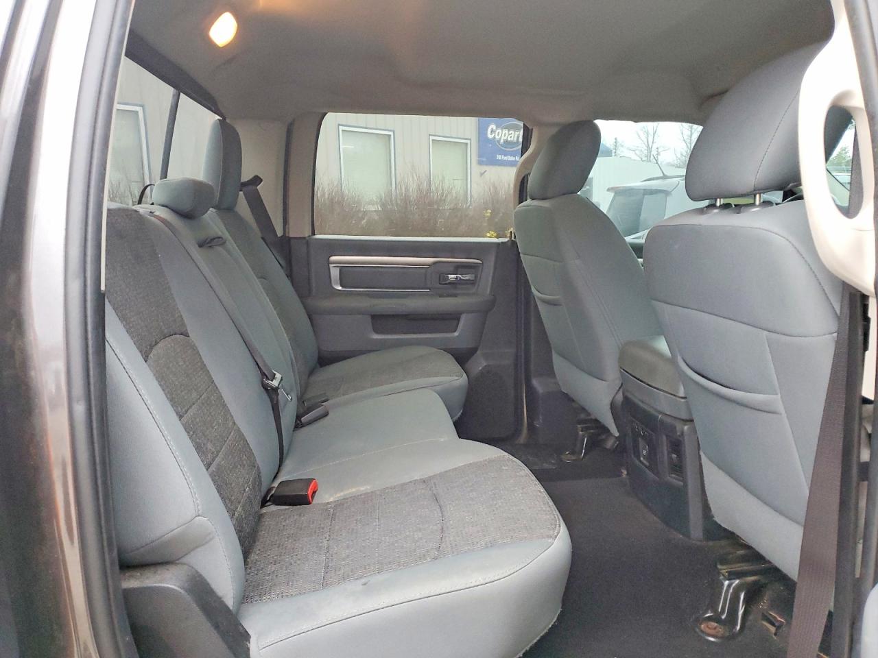 2017 RAM 1500 SLT photo 10