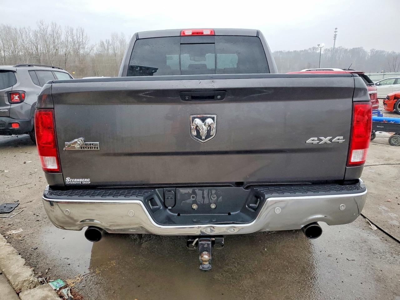2017 RAM 1500 SLT photo 6