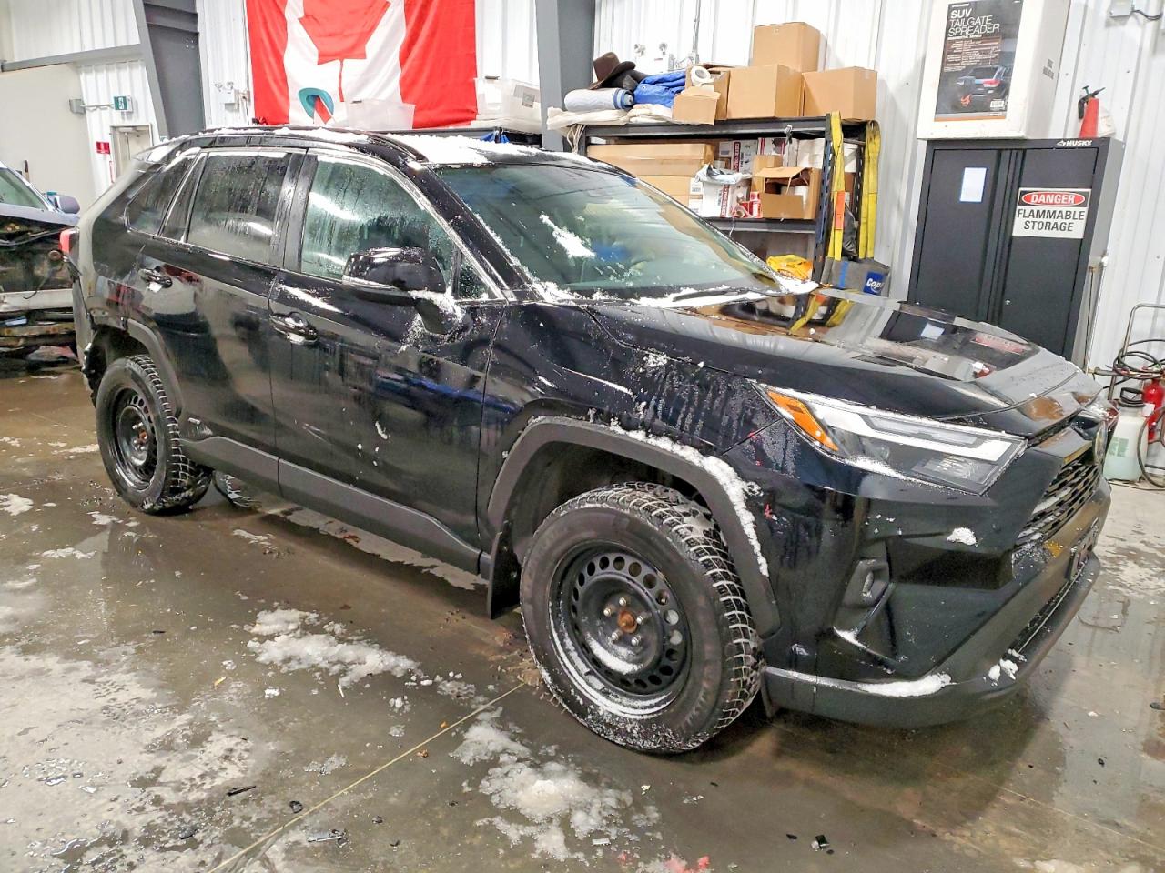 2024 TOYOTA RAV4 XLE photo 4