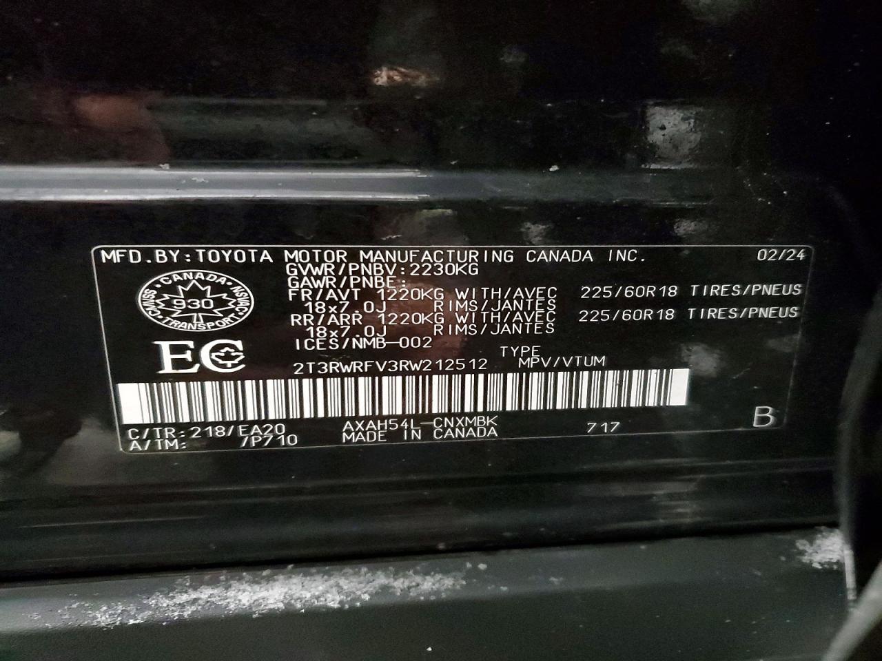 2024 TOYOTA RAV4 XLE photo 14