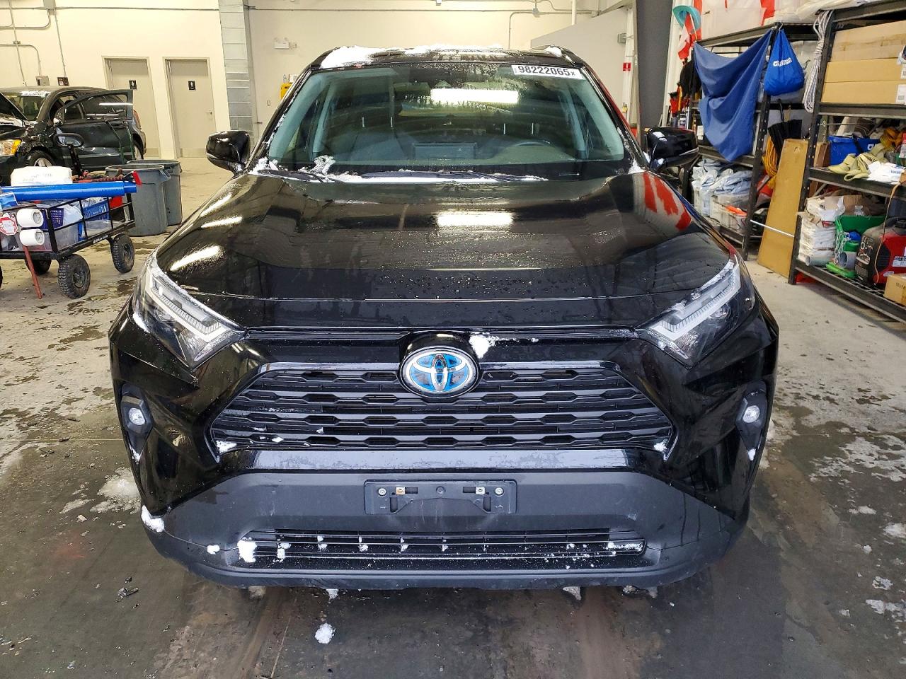2024 TOYOTA RAV4 XLE photo 5
