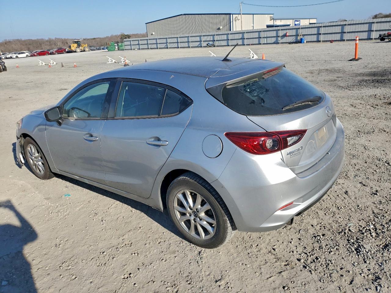 2017 MAZDA 3 SPORT photo 2
