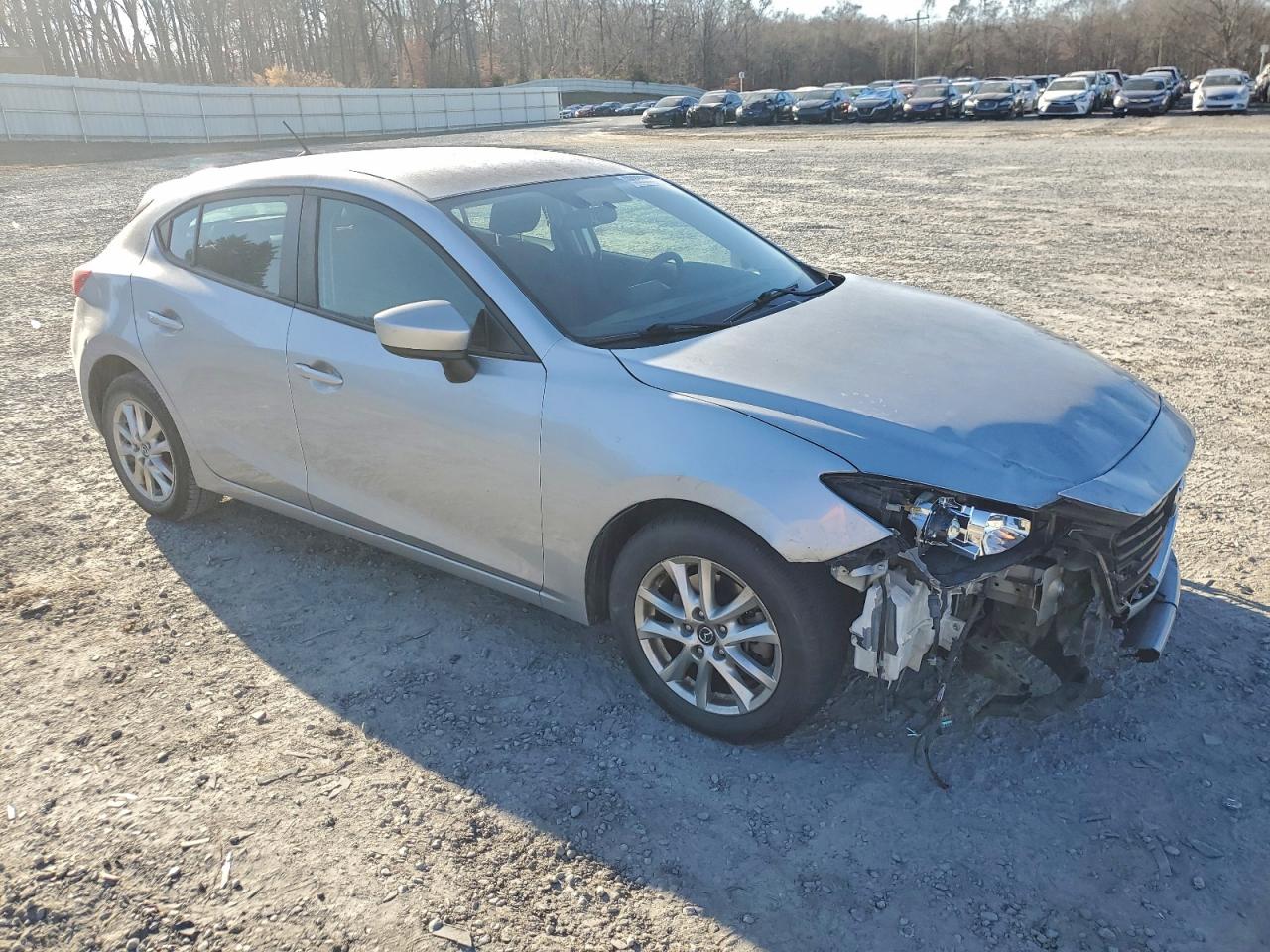 2017 MAZDA 3 SPORT photo 4