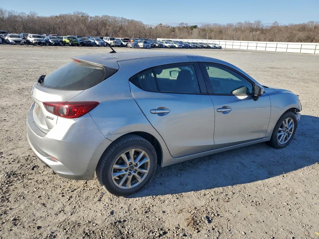 2017 MAZDA 3 SPORT photo 3