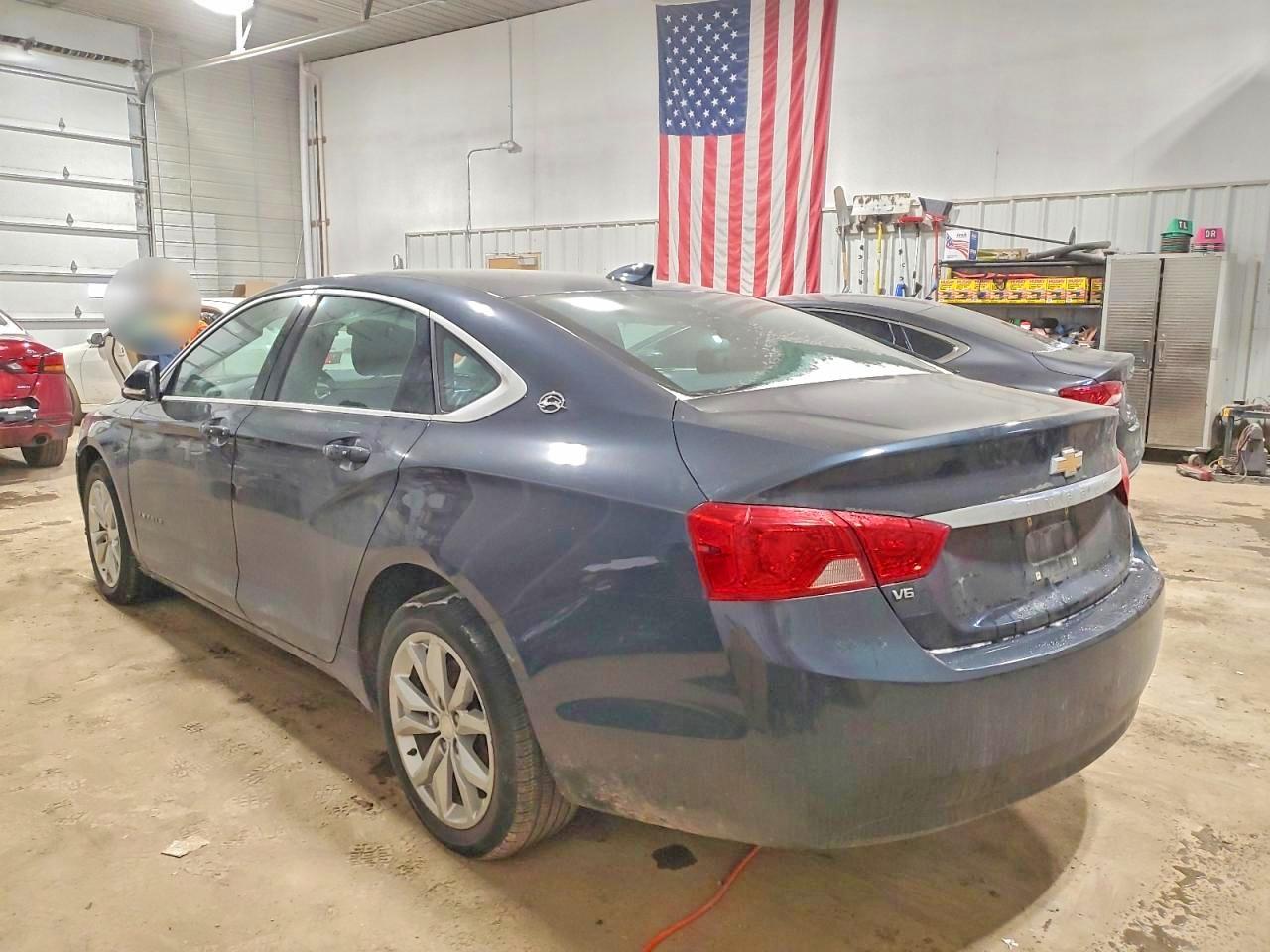 2018 CHEVROLET IMPALA LT photo 2