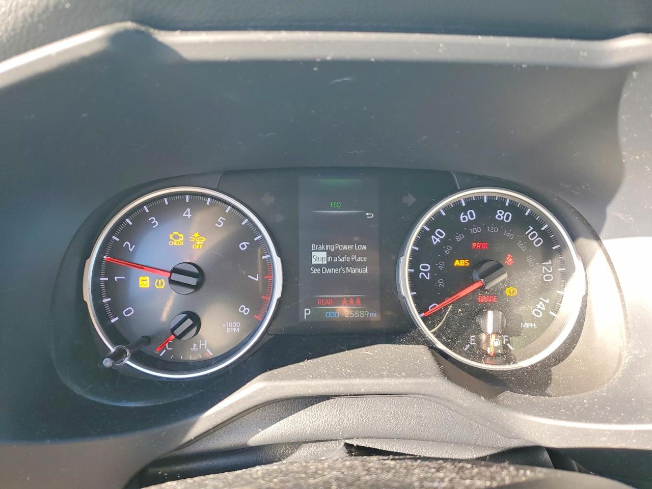 2021 TOYOTA RAV4 LE photo 9