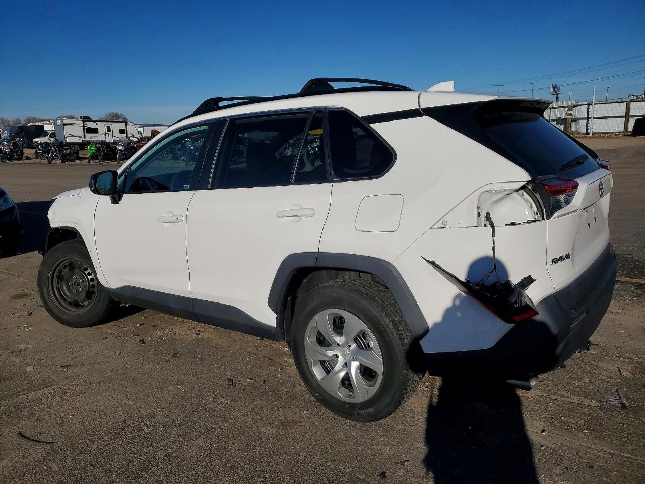 2021 TOYOTA RAV4 LE photo 2